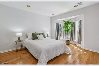 163 Dezenzo Ln, West Orange Township, NJ 07052 - Photo 23