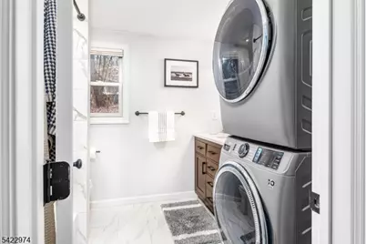 361 E Lakeshore Dr, Vernon, NJ 07422 - Photo 29