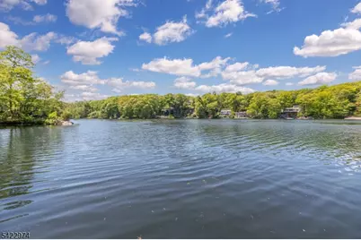 361 E Lakeshore Dr, Vernon, NJ 07422 - Photo 37