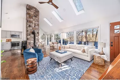 361 E Lakeshore Dr, Vernon, NJ 07422 - Photo 5