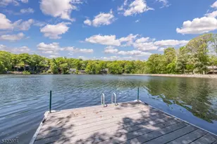 361 E Lakeshore Dr, Vernon, NJ 07422 - Photo 35