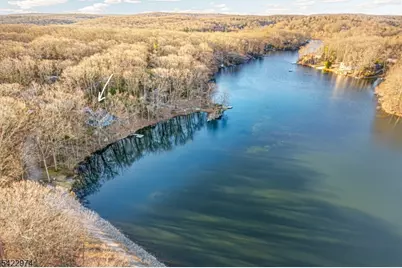 361 E Lakeshore Dr, Vernon, NJ 07422 - Photo 47