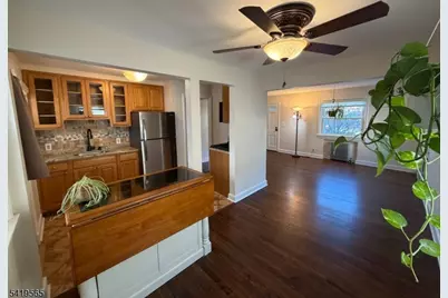 33 Center St #1, Midland Park, NJ 07432 - Photo 9