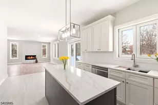 237B S Main St, Raritan Township, NJ 08822 - Photo 11