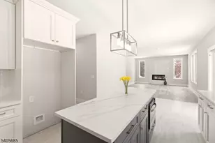 237B S Main St, Raritan Township, NJ 08822 - Photo 15