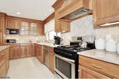 223 Linda Vista Ave, North Haledon, NJ 07508 - Photo 19