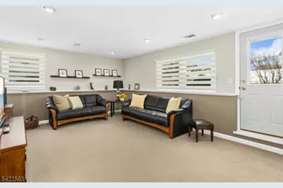 46 Surrey Road, Clark Township, NJ 07066 - Photo 17