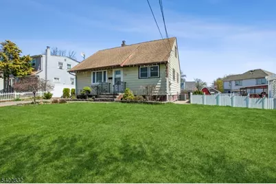 33 Adams St, Woodbridge Township, NJ 08830 - Photo 3