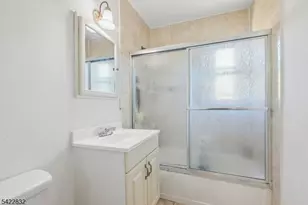 33 Adams St, Woodbridge Township, NJ 08830 - Photo 15