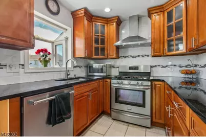 33 Adams St, Woodbridge Township, NJ 08830 - Photo 5