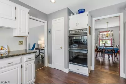 2237 Brookside Dr, Bridgewater, NJ 08836 - Photo 9