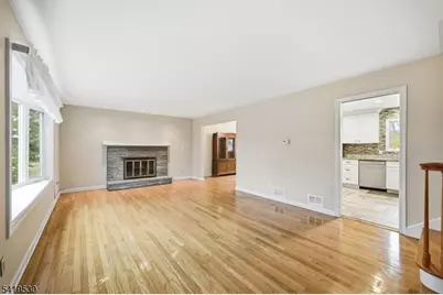 4 Briarcliff Rd, Morris Plains, NJ 07950 - Photo 3