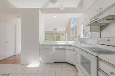 412 Cardinal Ln, Bedminster Township, NJ 07921 - Photo 17