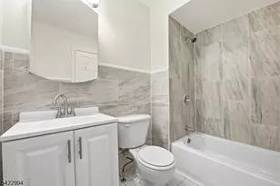 424 S 15th St, Newark, NJ 07103 - Photo 13