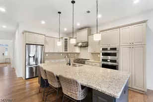 56 Drake Way, Mount Olive, NJ 07836 - Photo 5