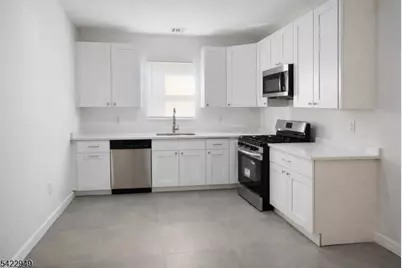 359 S 20th St, Newark, NJ 07103 - Photo 3