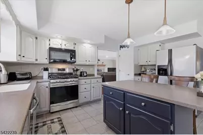 7 Winchester Ave, Mount Olive, NJ 07828 - Photo 9