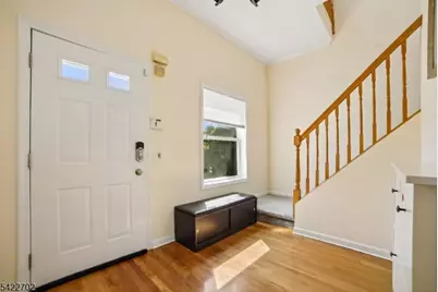 21 Grove St, Summit, NJ 07901 - Photo 3