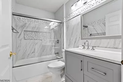 25 Chelsea Ct #25, Franklin Township, NJ 08823 - Photo 5