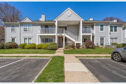 25 Chelsea Ct #25, Franklin Township, NJ 08823 - Photo 11