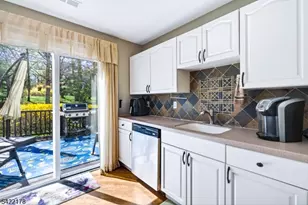 19 Cooper Ln, Long Hill Township, NJ 07946 - Photo 11