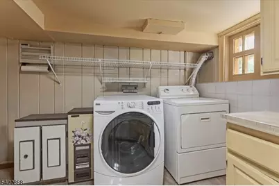 652 54 1st Ave, Elizabeth, NJ 07202 - Photo 25