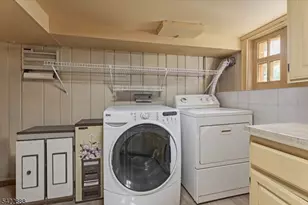 652 54 1st Ave, Elizabeth, NJ 07202 - Photo 25