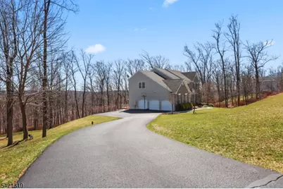 12 Skyline Dr, Randolph Township, NJ 07869 - Photo 3