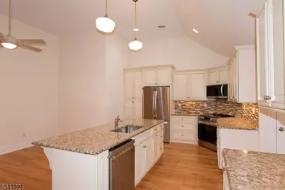 673 Glendale Rd, Franklin Lakes, NJ 07417 - Photo 7