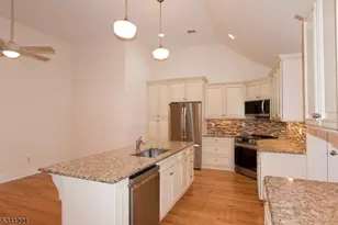 673 Glendale Rd, Franklin Lakes, NJ 07417 - Photo 7