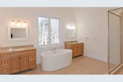 673 Glendale Rd, Franklin Lakes, NJ 07417 - Photo 15