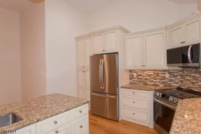 673 Glendale Rd, Franklin Lakes, NJ 07417 - Photo 9
