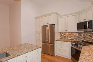 673 Glendale Rd, Franklin Lakes, NJ 07417 - Photo 9