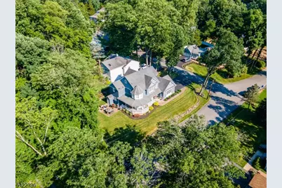 44 Forest Ter, Wayne, NJ 07470 - Photo 3