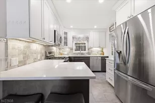 29 Sunset Ave, Butler, NJ 07405 - Photo 11