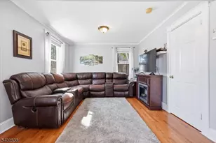 29 Sunset Ave, Butler, NJ 07405 - Photo 3