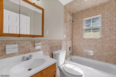 128 Leslie St, Newark, NJ 07112 - Photo 21