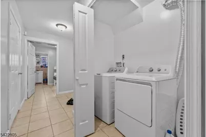 128 Leslie St, Newark, NJ 07112 - Photo 11