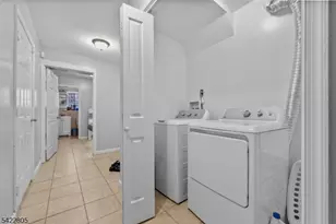 128 Leslie St, Newark, NJ 07112 - Photo 11