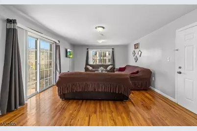 128 Leslie St, Newark, NJ 07112 - Photo 3