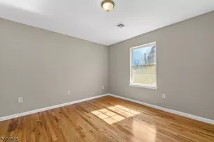 128 Leslie St, Newark, NJ 07112 - Photo 19