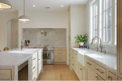 909 Wyandotte Trl, Westfield, NJ 07090 - Photo 17