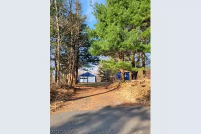 246 Spring Hill Rd, Montgomery Township, NJ 08558 - Photo 47