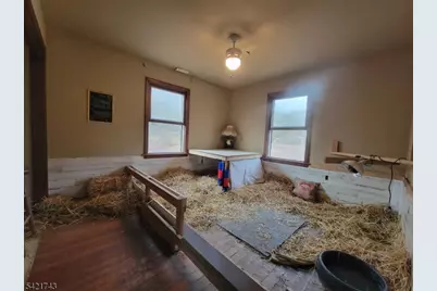 246 Spring Hill Rd, Montgomery Township, NJ 08558 - Photo 29