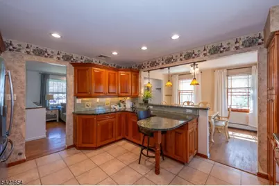 5 Abbey Ln, Pequannock Township, NJ 07444 - Photo 13