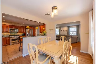 5 Abbey Ln, Pequannock Township, NJ 07444 - Photo 11