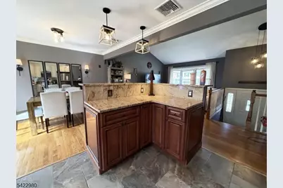 23 Rosemont Rd, Jefferson Township, NJ 07438 - Photo 9