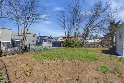 325 Schley St, Newark, NJ 07112 - Photo 35