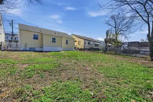 325 Schley St, Newark, NJ 07112 - Photo 37