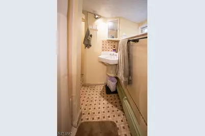 1053 S Main St, Phillipsburg, NJ 08865 - Photo 29